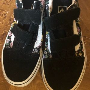 Black floral Vans “Old skool V”